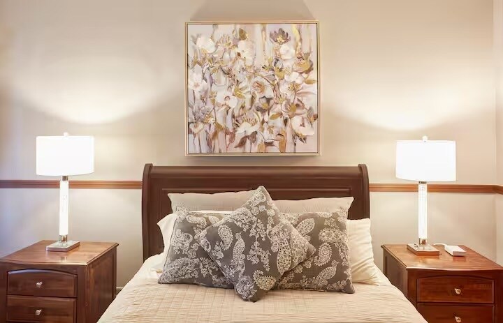 More Photos Of 722 Main St, Bennington Freestanding For Sale