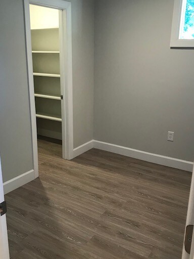 More Photos Of 413 Vardry St, Greenville Office For Lease