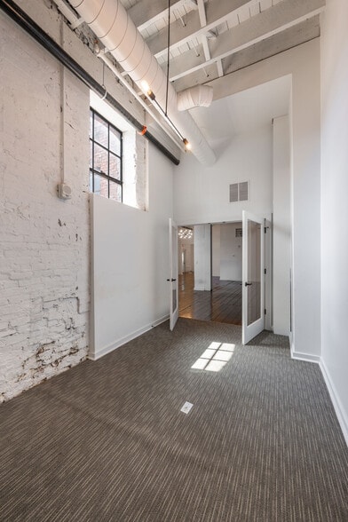 More Photos Of 31 Innovation Aly, Covington Loft Creative Space For Lease