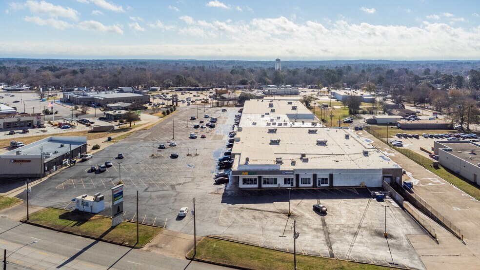 More Photos Of 98-110 Midtown Dr, Kilgore Unknown For Lease