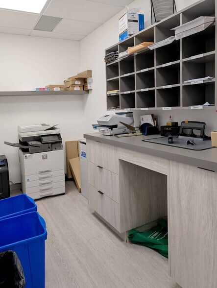 More Photos Of 9525 201st St, Langley Office For Lease