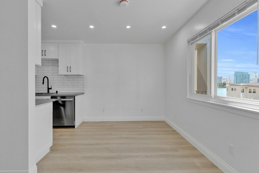 More Photos Of 262 Hanover Ave, Oakland Apartments For Sale