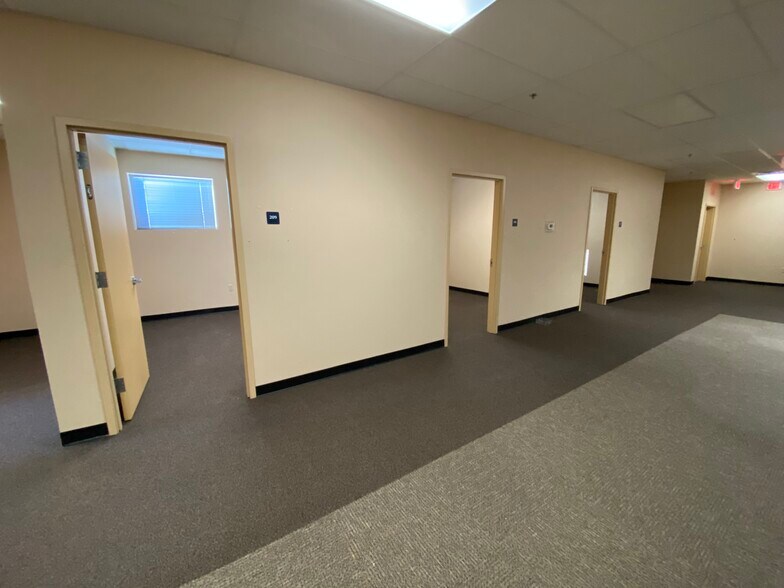 More Photos Of 3250 Robertson Rd, Tyler Office For Lease