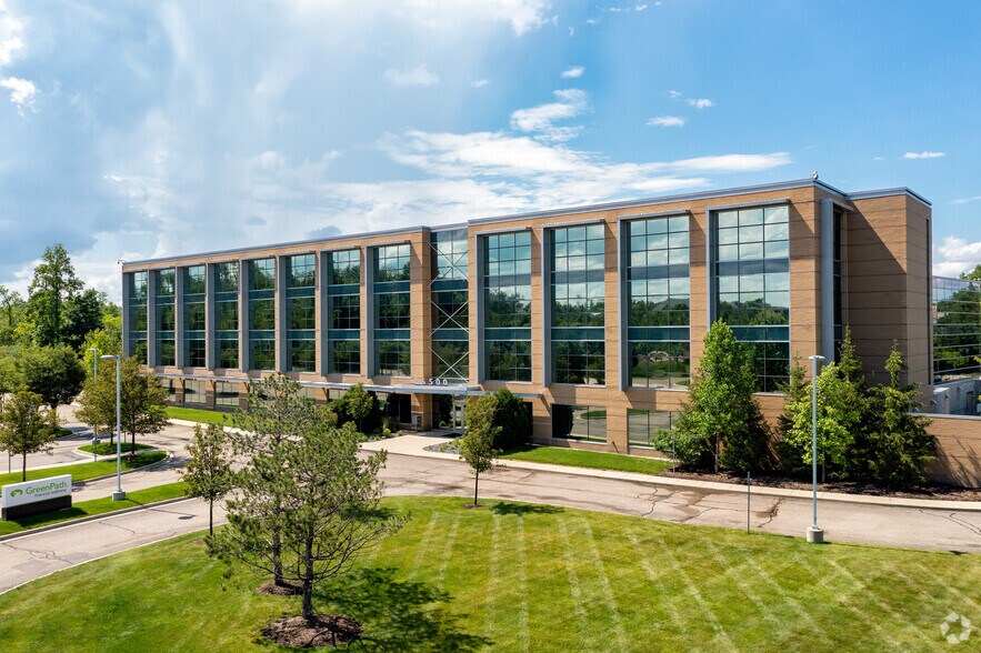 More Photos Of 36500 Corporate Dr, Farmington Hills Office For Lease