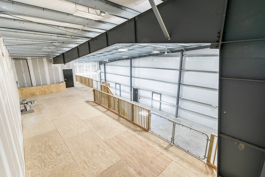 More Photos Of 3558 Masters Rd, Jacksonville Warehouse For Lease