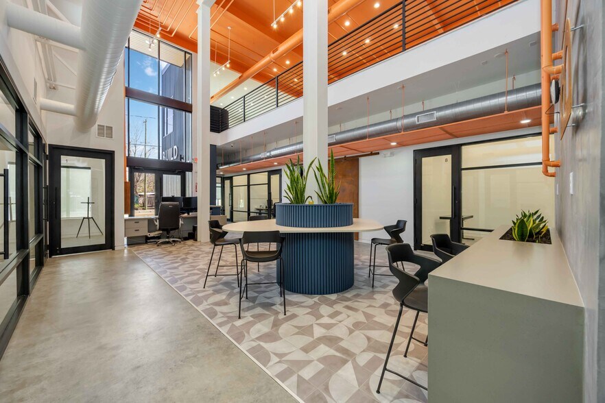 More Photos Of 5214 Harrisburg Blvd, Houston Office For Lease