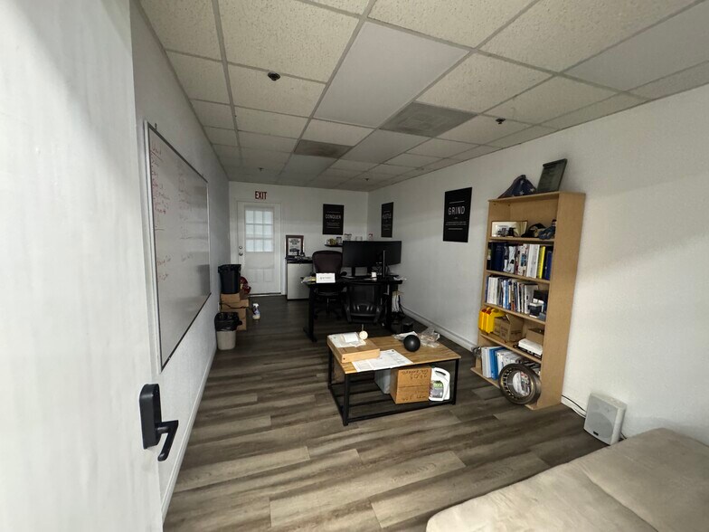 More Photos Of 2915 E Washington Blvd, Los Angeles Warehouse For Sale