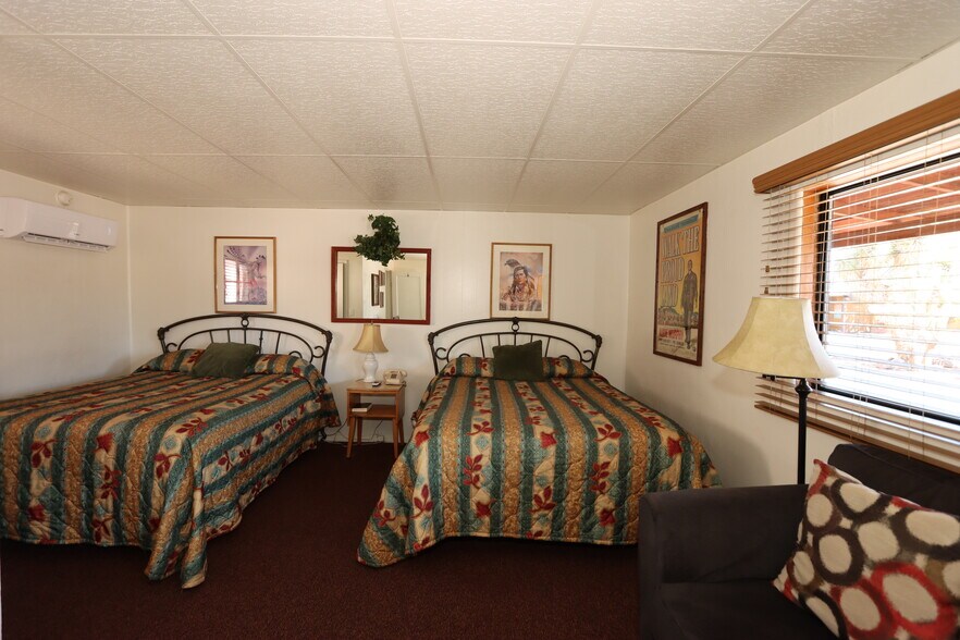 More Photos Of 410 Fremont St, Tombstone Hotel For Sale