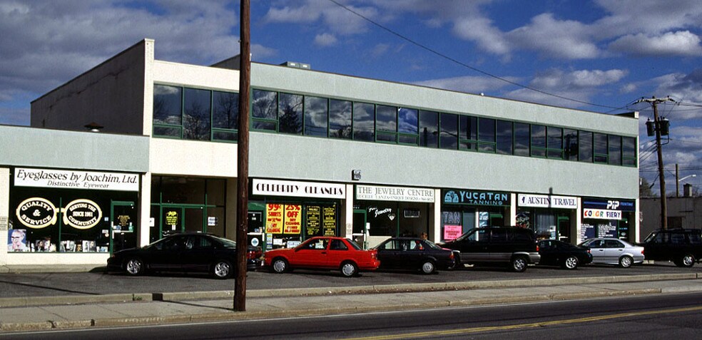 Primary Photo Of 321-343 Jackson Ave, Syosset Storefront Retail Office For Lease