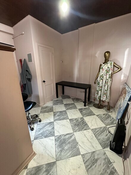 More Photos Of 74 Westchester ave, Pound Ridge General Retail For Lease