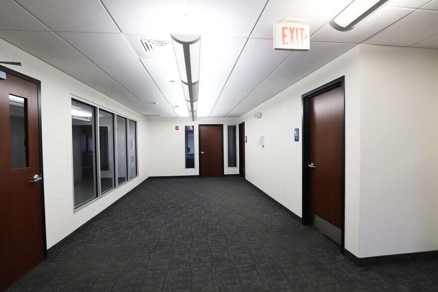 More Photos Of 1034 Pearl St, Brockton Warehouse For Sale