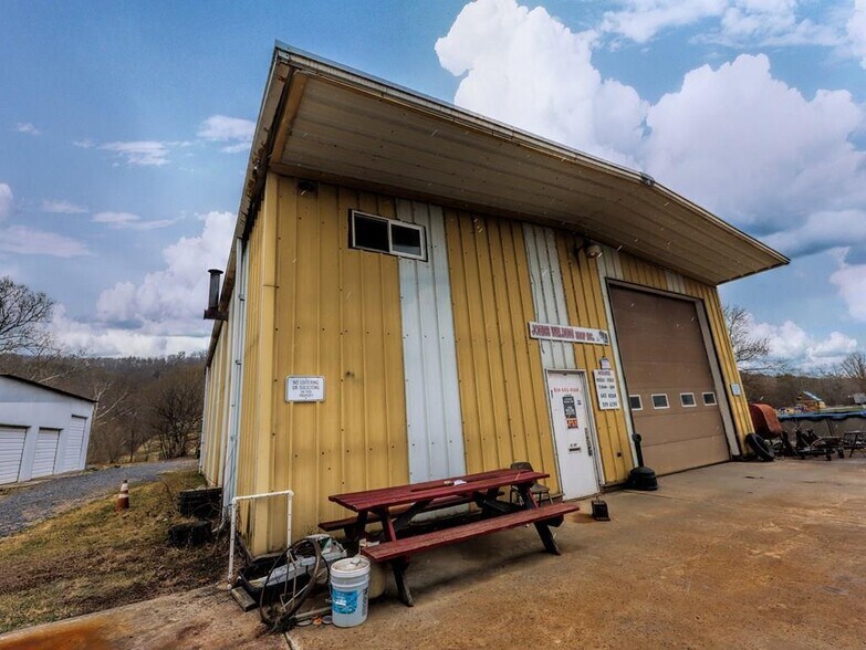 More Photos Of 10321 Fairgrounds Rd, Huntingdon Service For Sale