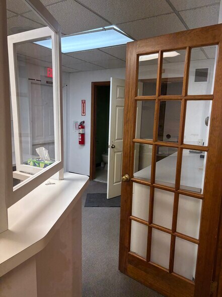 More Photos Of 1-8 Manor Dr, Hampton Medical For Sale