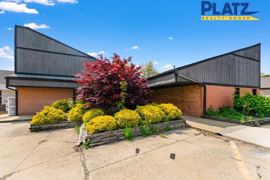 More Photos Of 319 N Main St, Columbiana Medical For Sale