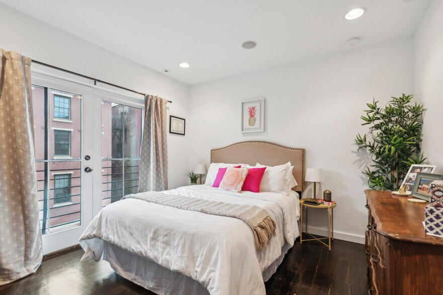 More Photos Of 263 N 3rd St, Philadelphia Apartments For Sale