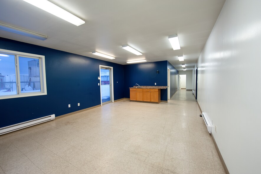 More Photos Of 3419 33 St, Whitecourt Industrial For Sale