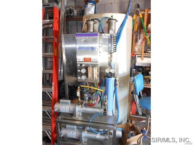 More Photos Of 844 S Morrison Ave, Collinsville Carwash For Sale