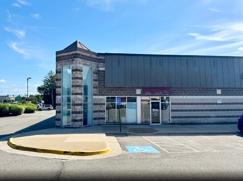 More Photos Of 3041 Golansky Blvd, Woodbridge Storefront For Lease