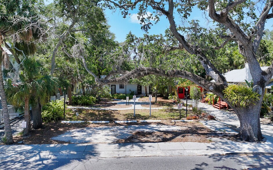 More Photos Of 1930 Adams Ln, Sarasota Land For Sale