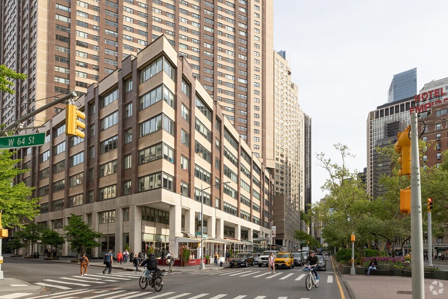 More Photos Of 1900 Broadway, New York Coworking Space