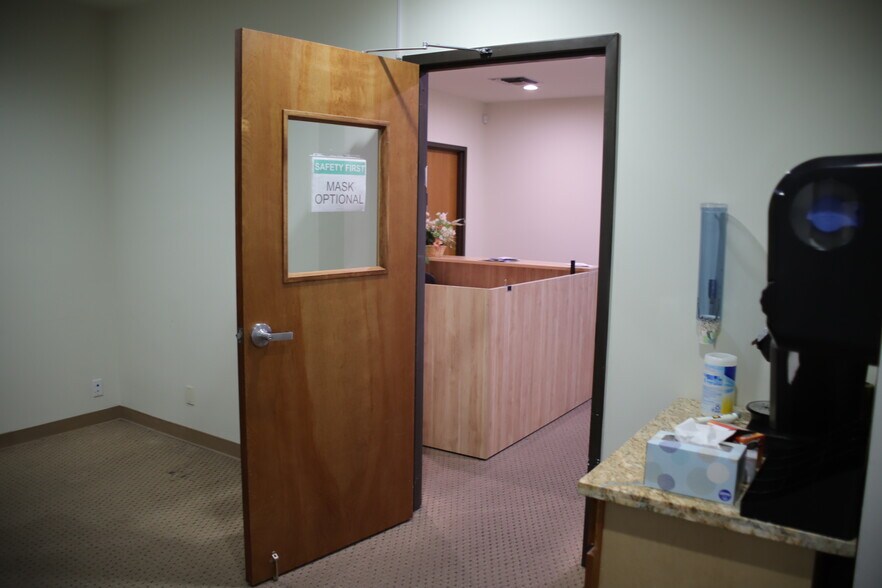 More Photos Of 3350 Scott Blvd, Santa Clara Warehouse For Lease