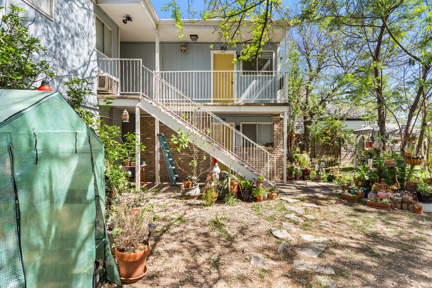 More Photos Of 515 Krebs Ln, Austin Apartments For Sale
