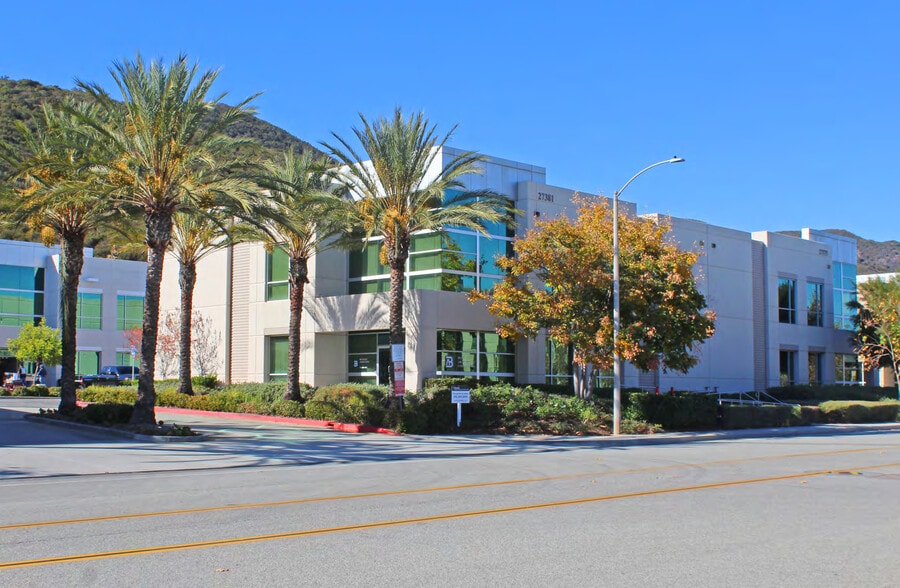 Primary Photo Of 27375-27381 Via Industria, Temecula Warehouse For Lease