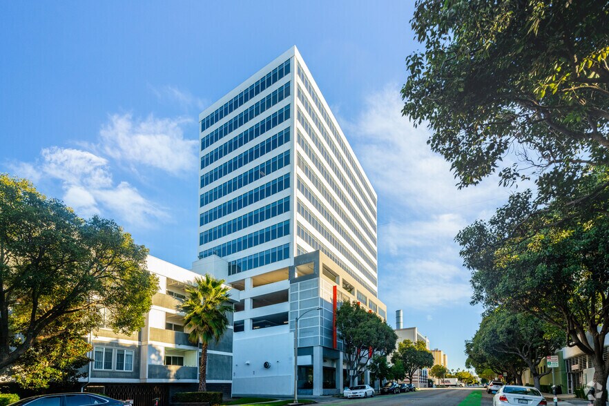 More Photos Of 1260 15th St, Santa Monica Medical For Lease