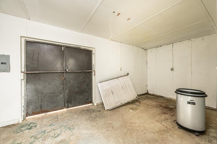 More Photos Of 304 Virginia St SW, Lenoir Storefront Retail Office For Sale