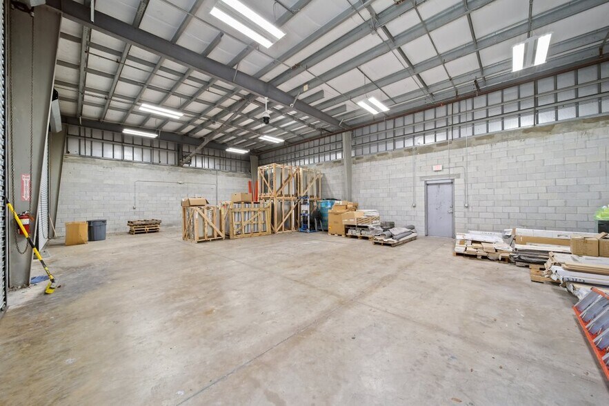 More Photos Of 3322 SE Gran Park Way, Stuart Warehouse For Sale