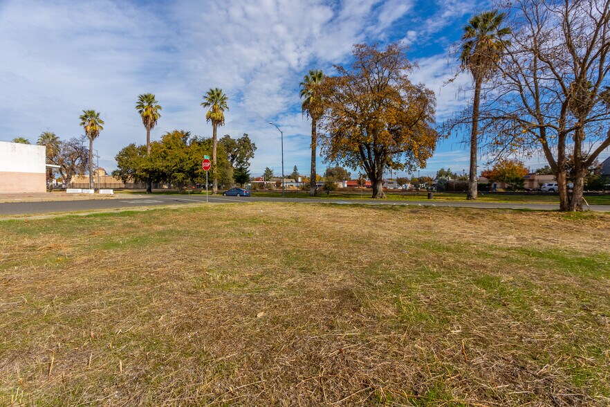 More Photos Of 9850 Broadway, Live Oak Land For Sale