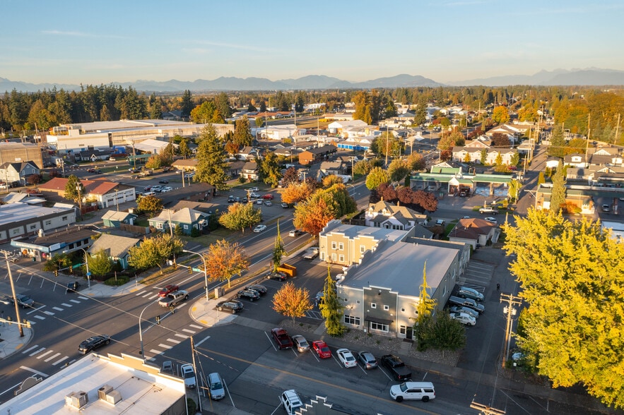 More Photos Of 110 3rd St, Lynden Storefront Retail Office For Lease