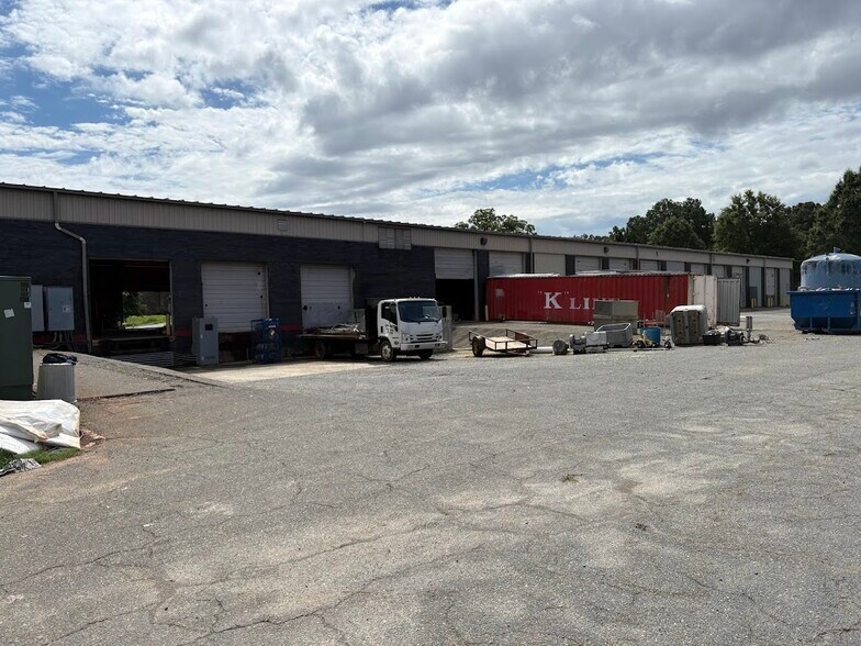 More Photos Of 4801 Lark Moore Ct, Charlotte Warehouse For Lease