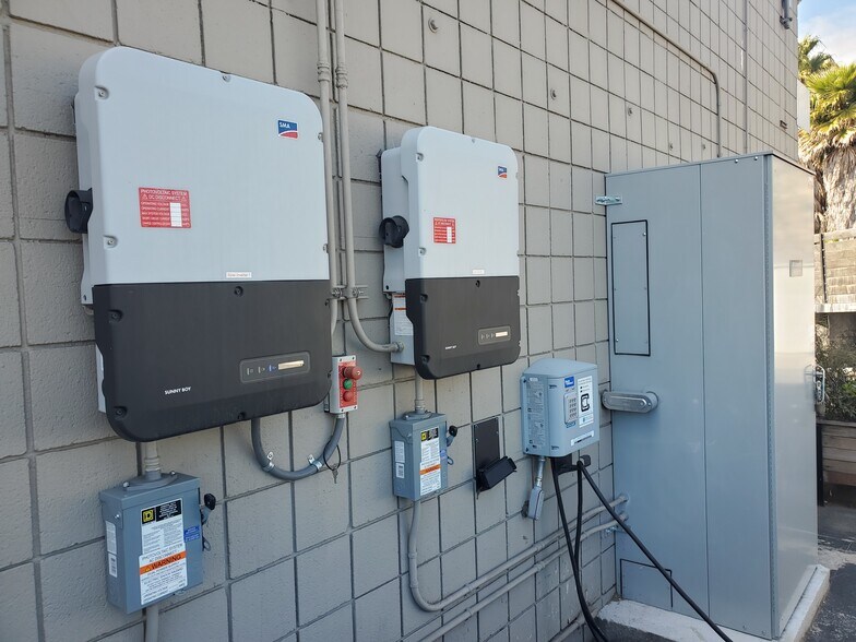 More Photos Of 305 W Cutting Blvd, Point Richmond Flex For Lease