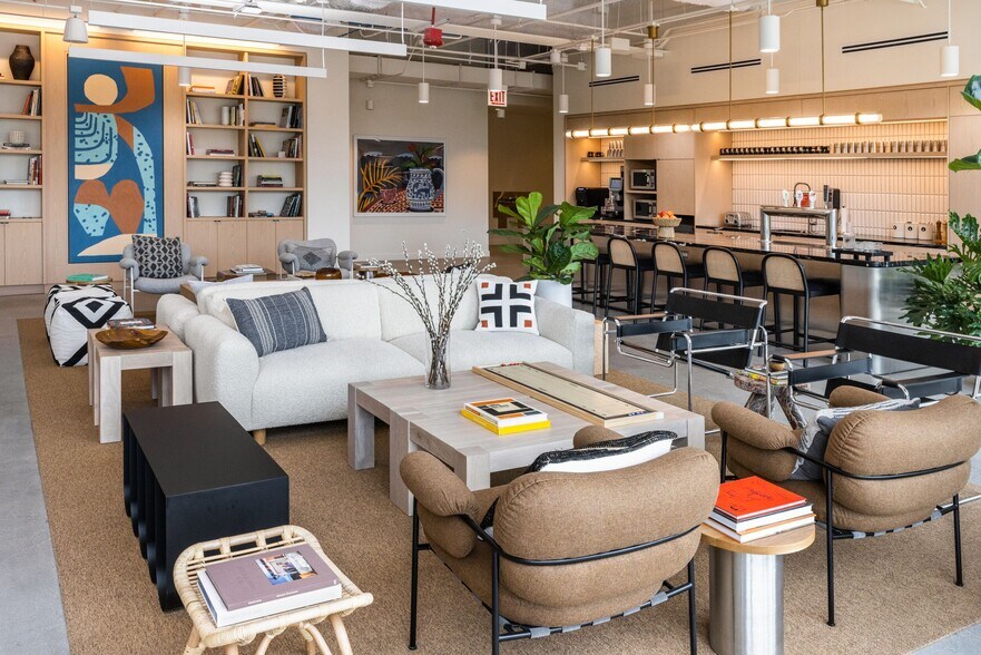 More Photos Of 167 N Green St, Chicago Coworking Space