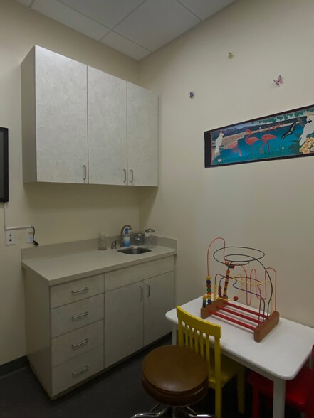 More Photos Of 200 Jose Figueres Ave, San Jose Medical For Sale