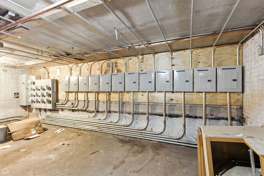 More Photos Of 936 E 80th St, Chicago Apartments For Sale