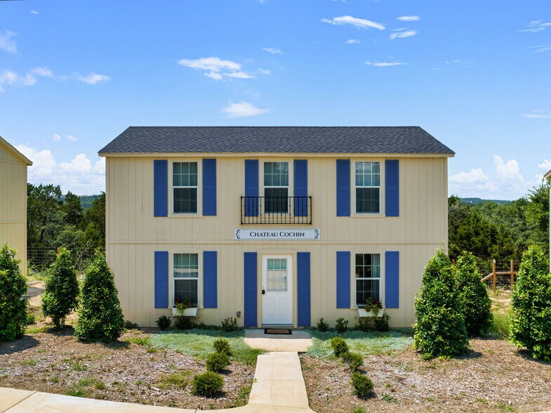 More Photos Of 1470 S Cranes Mill Rd, New Braunfels Lodge Meeting Hall For Sale