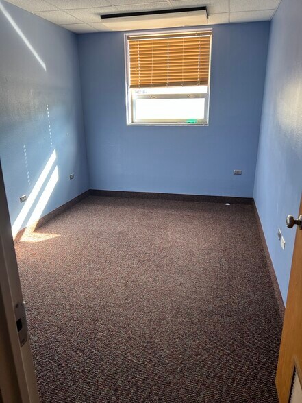 More Photos Of 110 6th Ave SE, Aberdeen Office For Lease