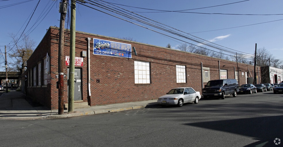 Primary Photo Of 200-224 S Jefferson St, Orange Warehouse For Lease