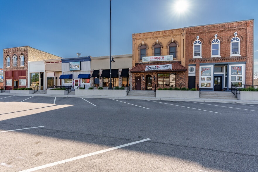 More Photos Of 415 N Center St, Durand General Retail For Sale