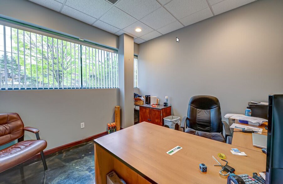 More Photos Of 185 Route 109, West Babylon Warehouse For Sale