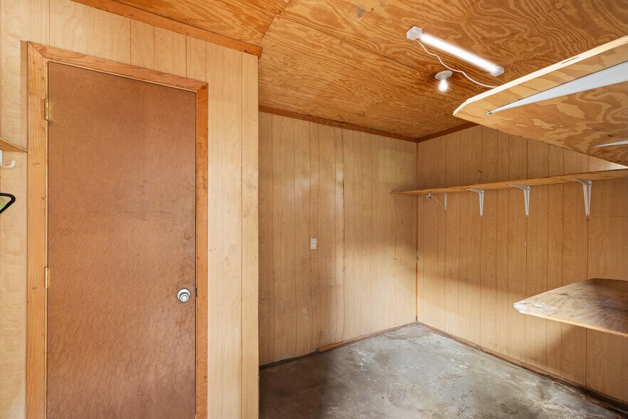 More Photos Of 585 TX-36, Caldwell Land For Sale
