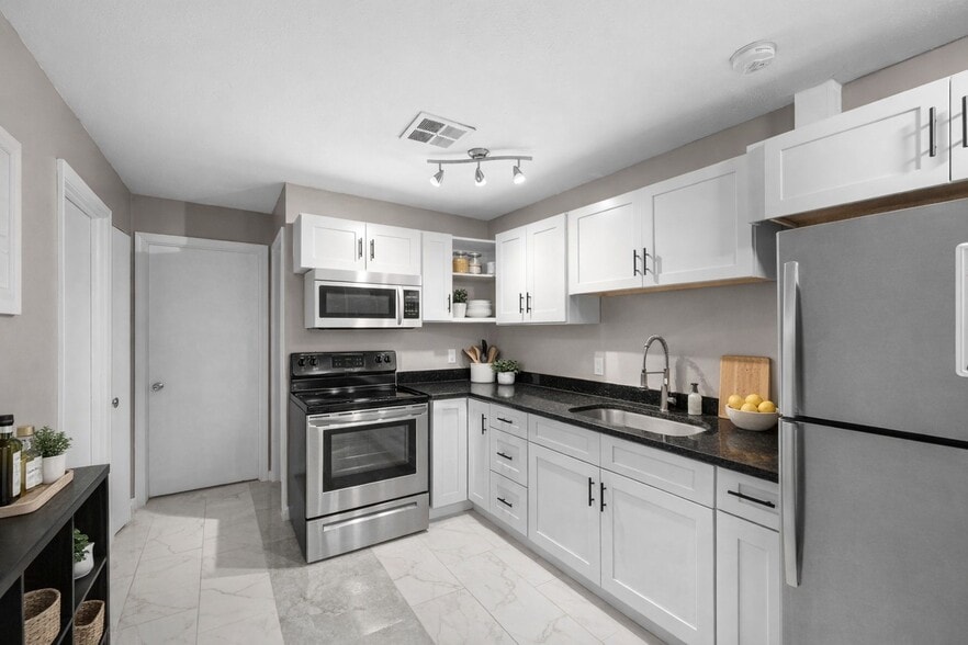 More Photos Of 540 W College St, Oberlin Apartments For Sale