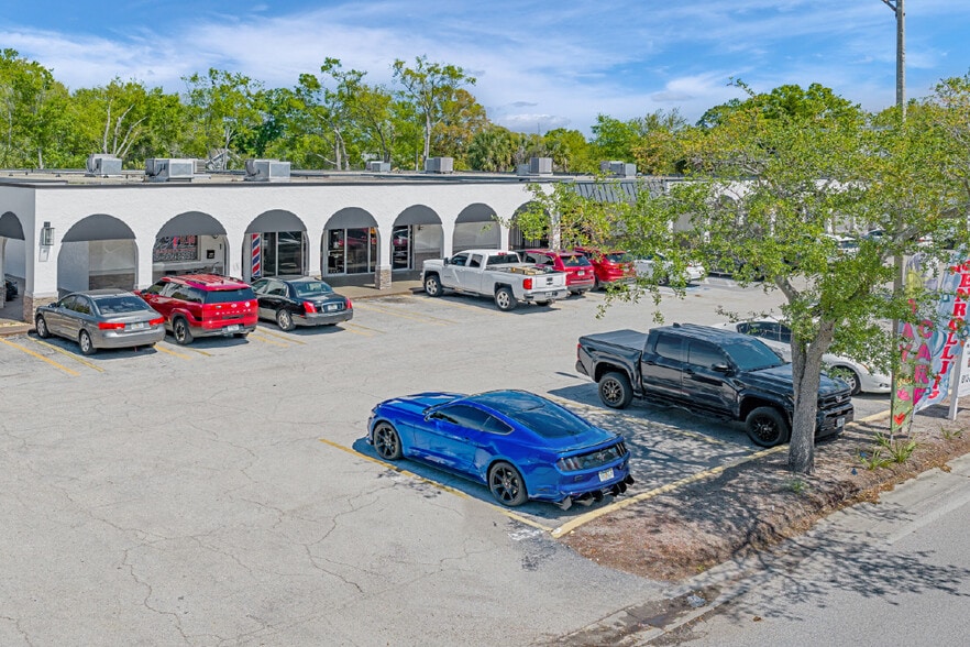 More Photos Of 7345 Jackson Springs Dr, Tampa Office For Lease