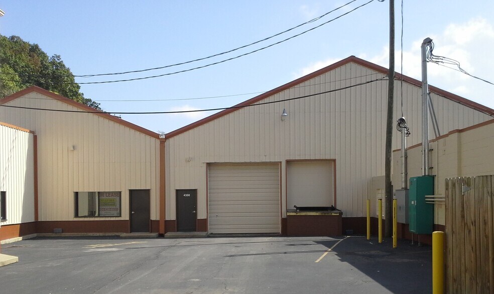 More Photos Of 235 Terrace Ave, Huntington Unknown For Lease