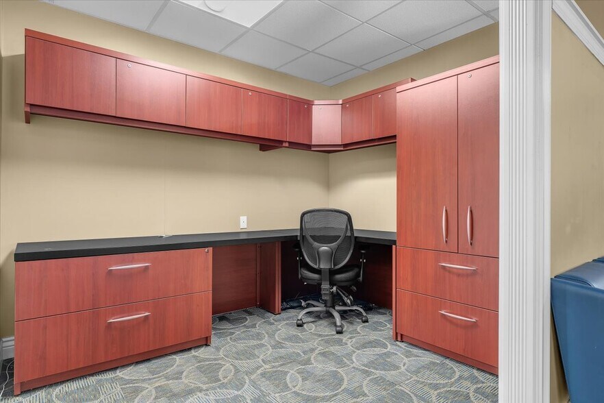 More Photos Of 1108 Ohio River Blvd, Sewickley Office For Sale