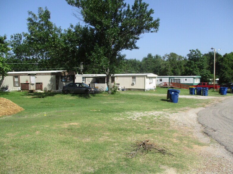 More Photos Of 1401 N Choctaw Rd, Choctaw Manufactured Housing Mobile Home Park For Sale