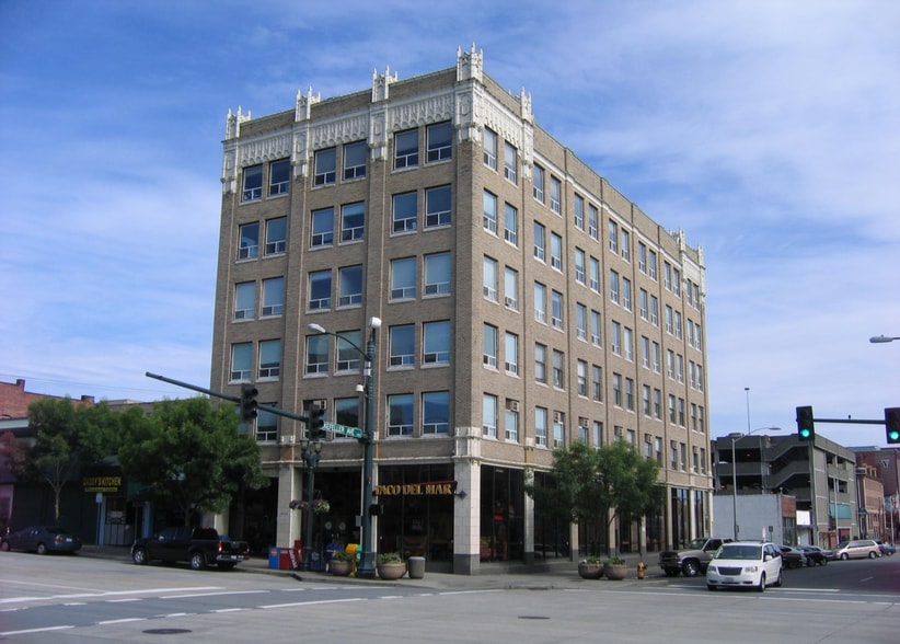 Primary Photo Of 1721 Hewitt Ave, Everett Office For Lease
