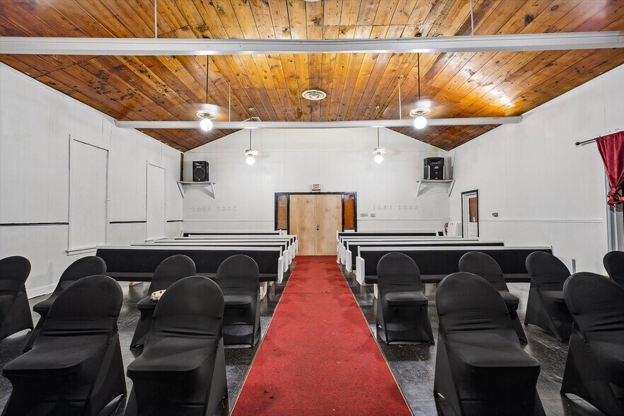 More Photos Of 3428 Littlejohn Ave, Fort Worth Religious Facility For Sale